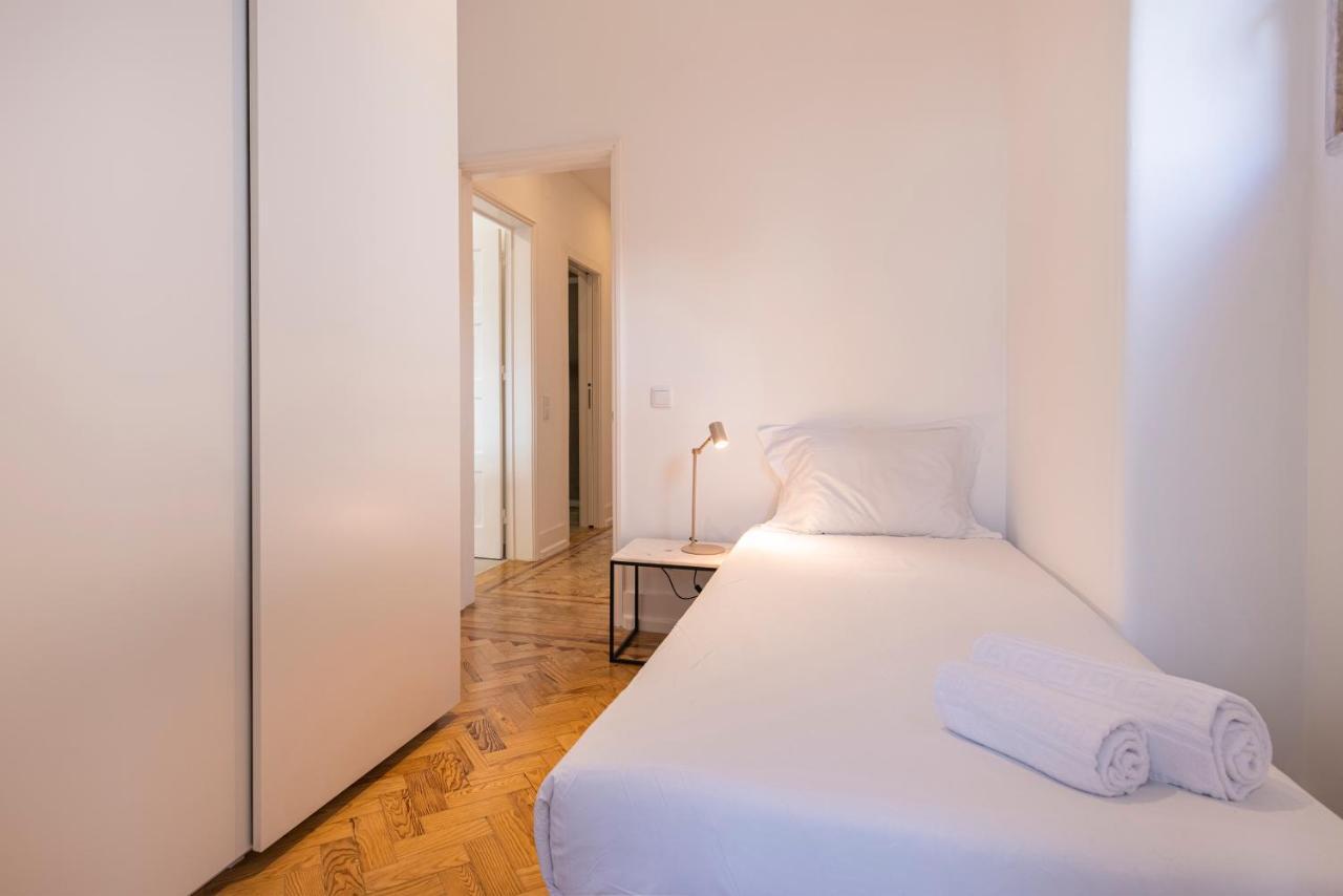 Magnificent 4bdr In By Lovelystay Lissabon