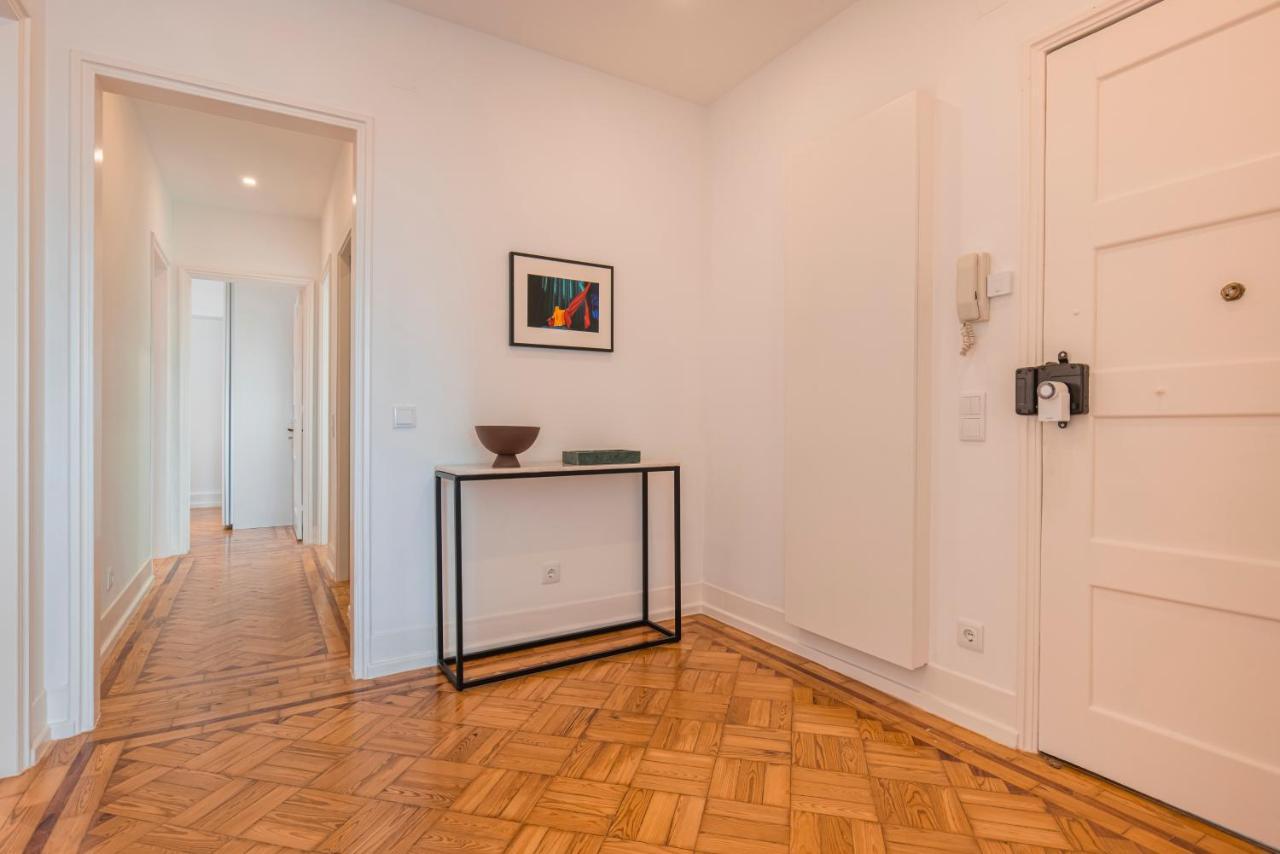 Magnificent 4bdr In By Lovelystay Apartment Lissabon