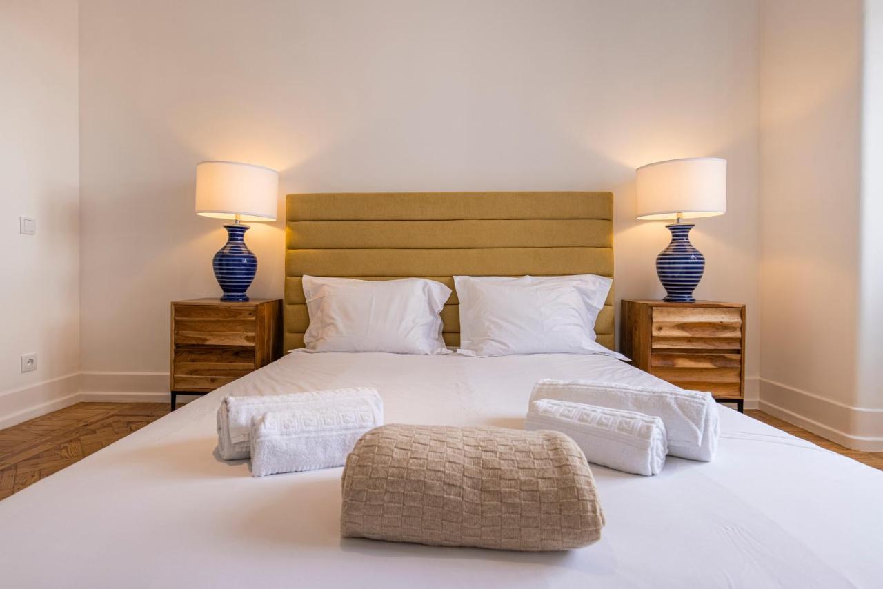 Apartment Magnificent 4bdr In By Lovelystay