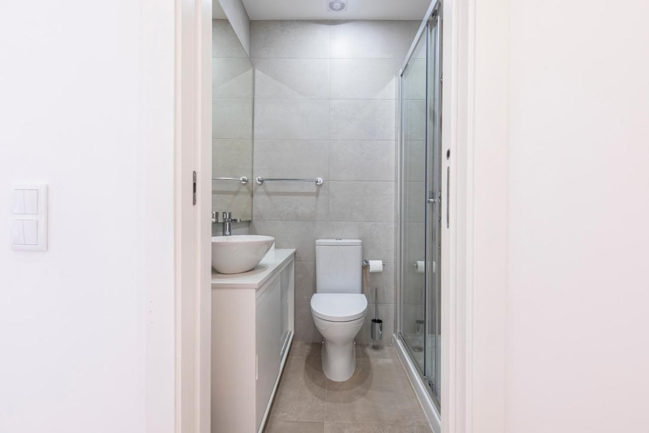 Apartment Magnificent 4bdr In By Lovelystay