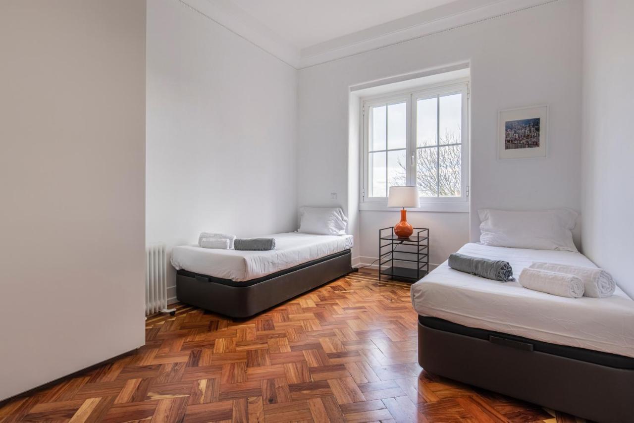 Apartment Magnificent 4bdr In By Lovelystay *